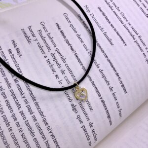 Collar Coraz�n en Cuerina