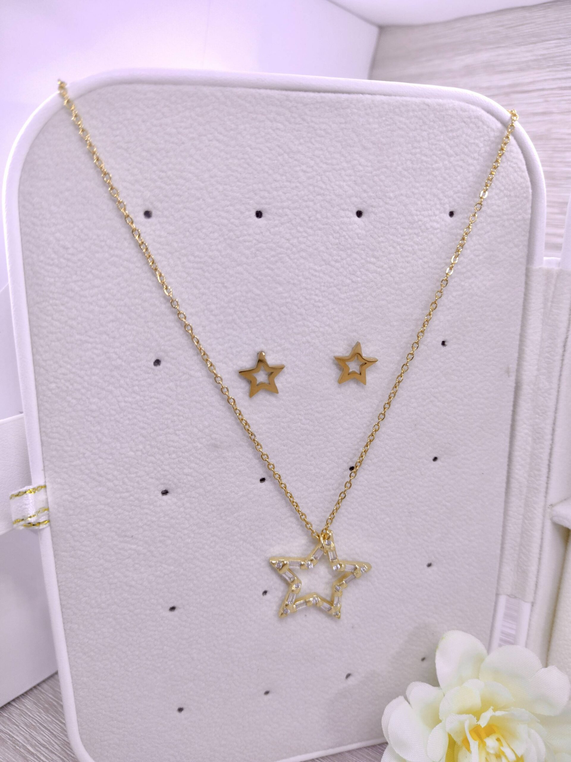 Set Estrella Incrustaciones: collar con topos